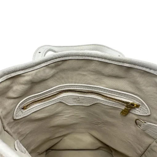 Bucket Lv