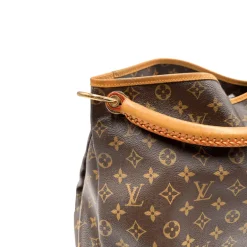 Louis Vuitton Artsy MM
