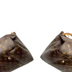 Louis Vuitton Artsy MM