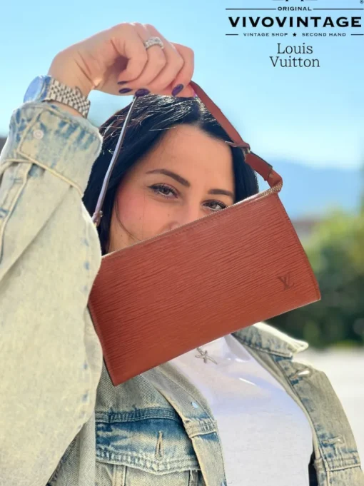 Pochette Epi Louis Vuitton