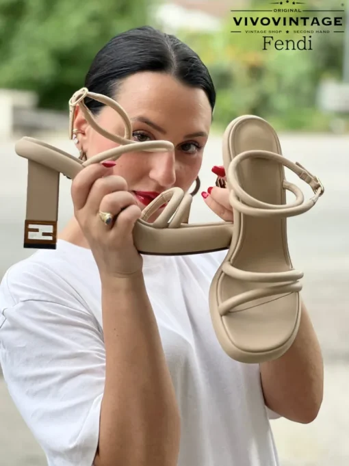 Sandali Baguette Fendi n.38