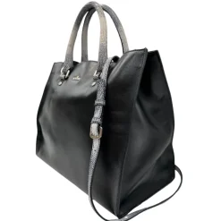 Satchel Hogan con tracolla